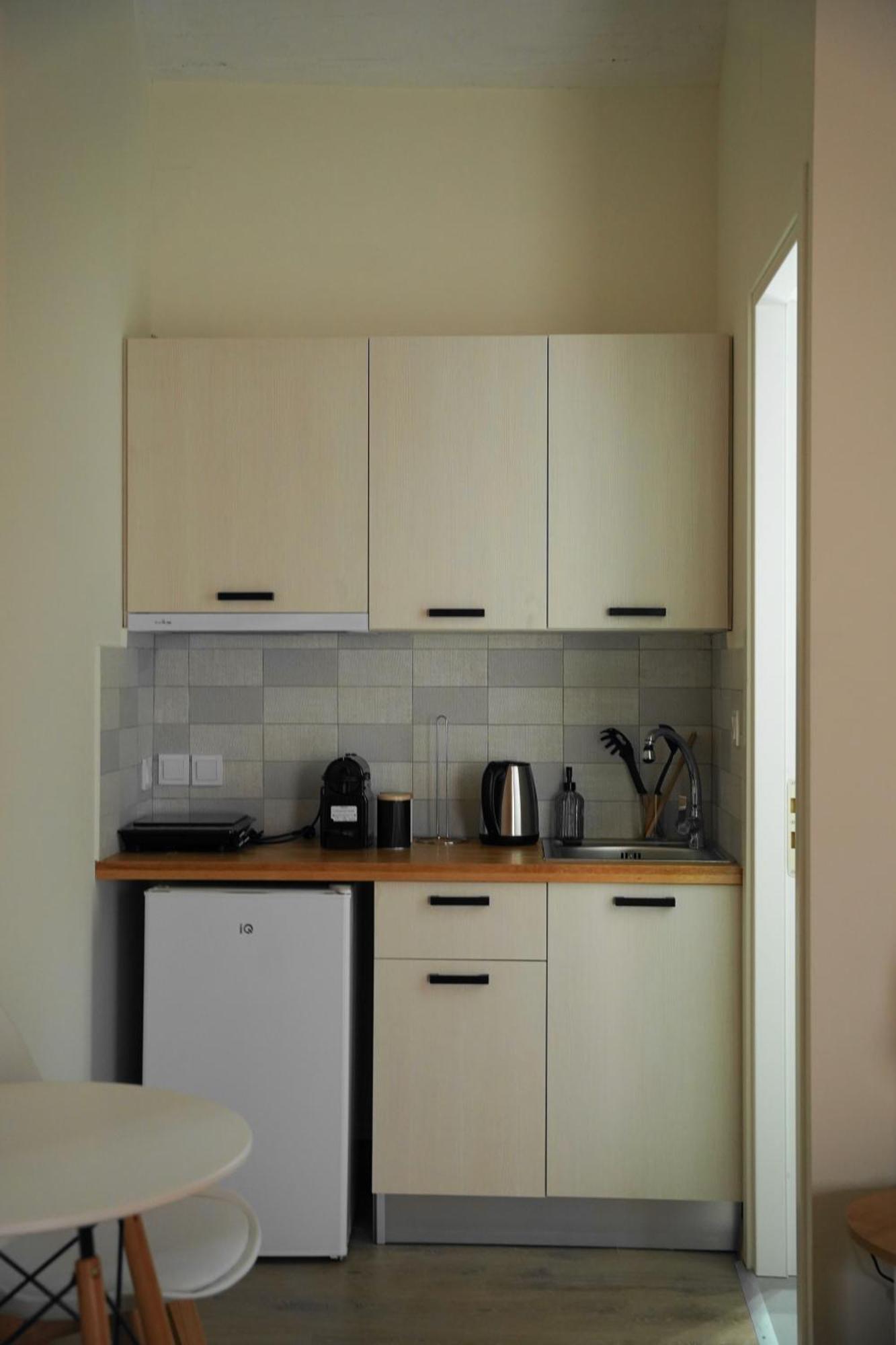 Aegean Gold Syros Suites Ermoupoli Ngoại thất bức ảnh