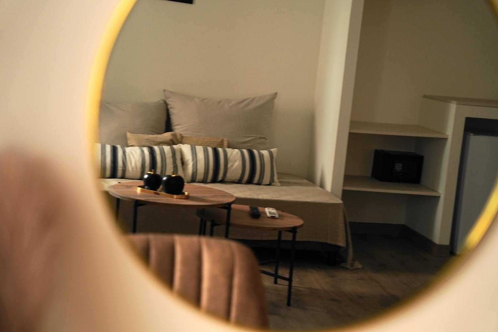 Aegean Gold Syros Suites Ermoupoli Ngoại thất bức ảnh